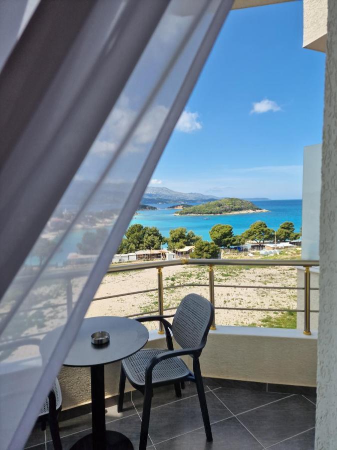 Hotel Queen Margaret Seaside Ksamil Exteriör bild