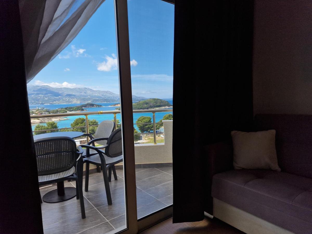 Hotel Queen Margaret Seaside Ksamil Exteriör bild